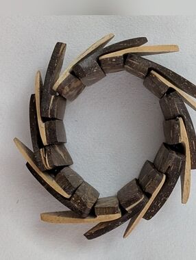 Wooden Link Bracelet in Dark Brown and Natural